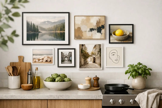 Küchenwand modern mit Bildern dekorieren