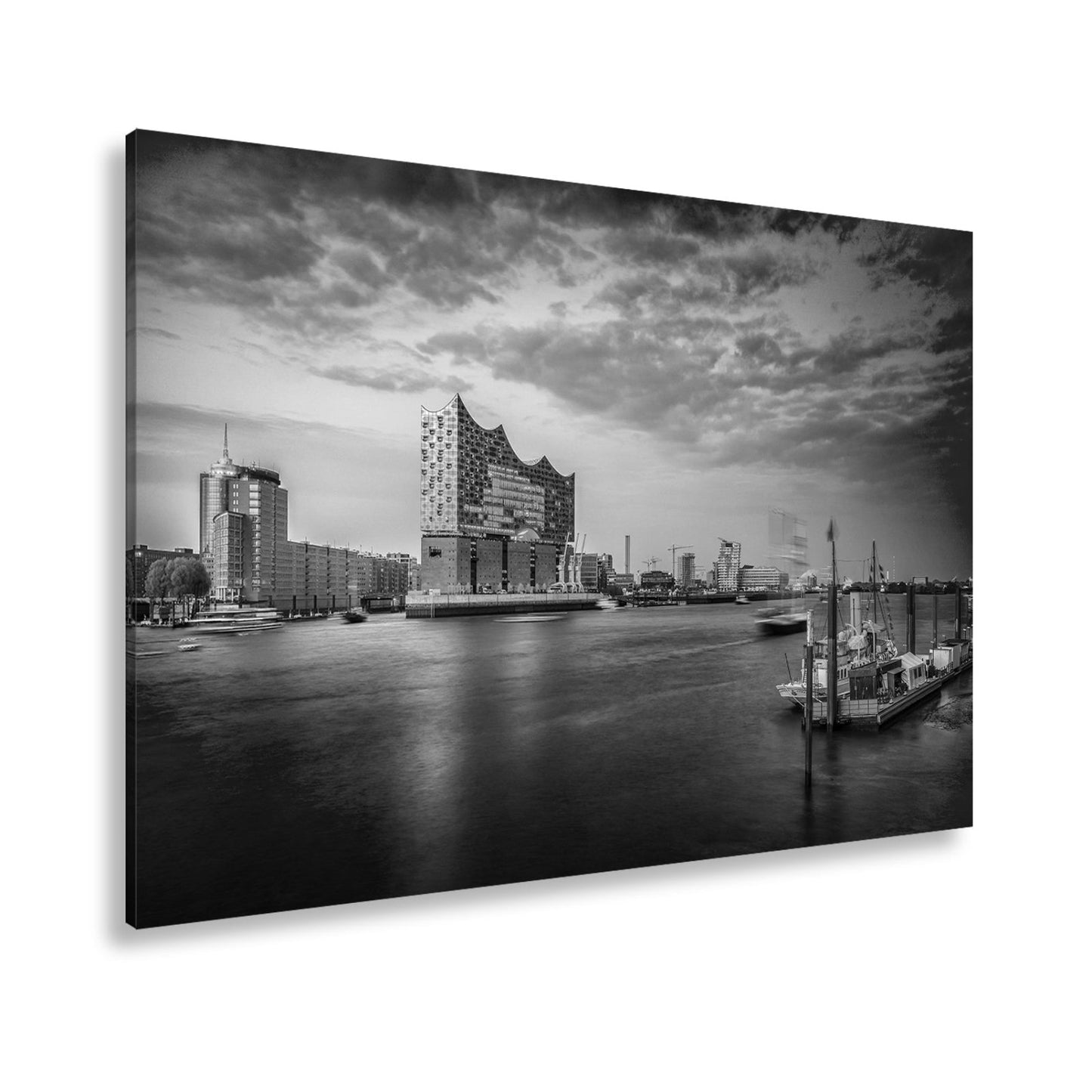 Leinwandbild Abendlicht küsst Hamburgs Hafen mit goldener Eleganz. - deyoli