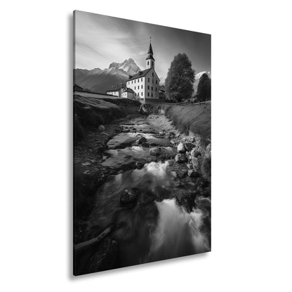 Leinwandbild Alpenkirche wacht über den goldenen Strom des Herbsts. - deyoli