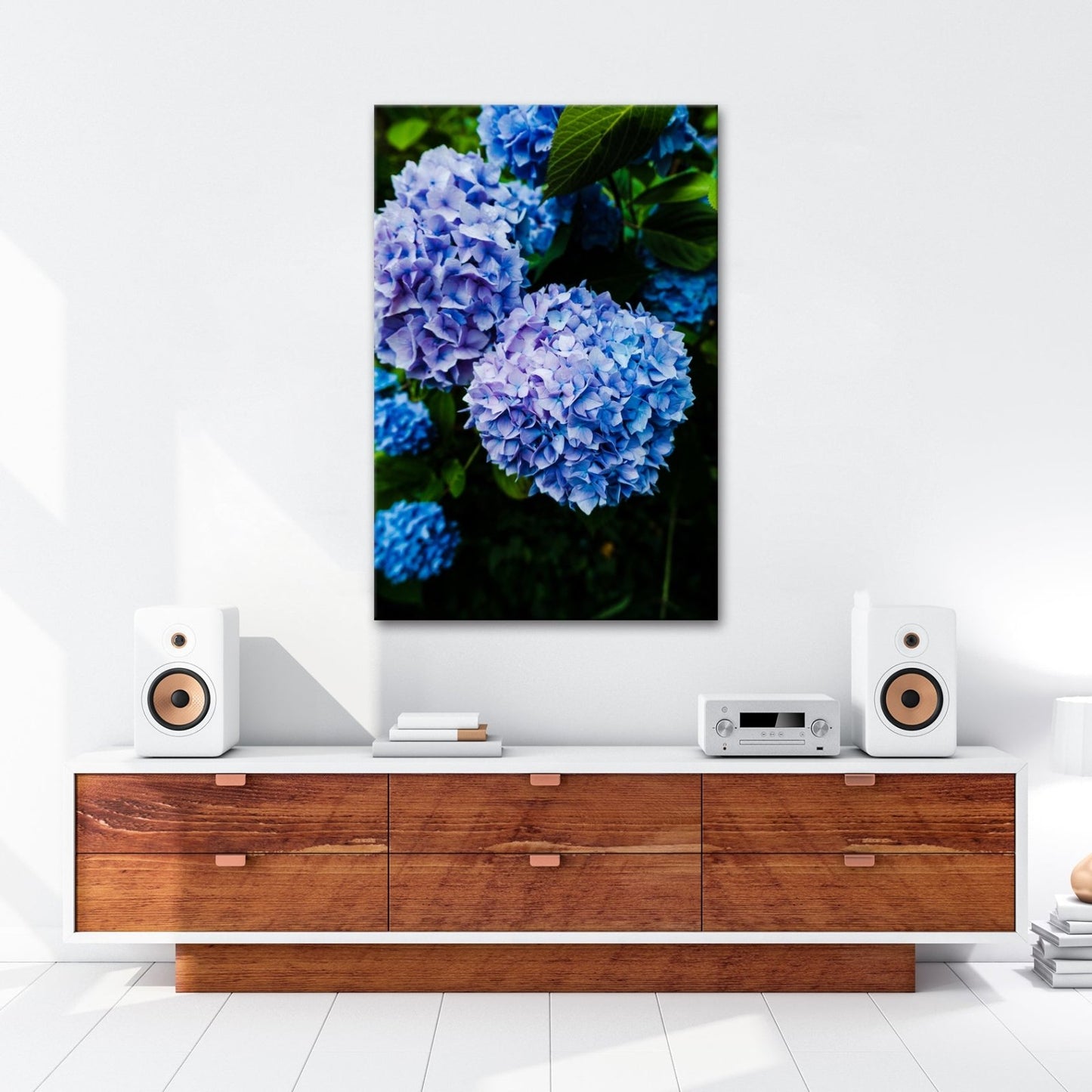 Leinwandbild Blauer Blütenzauber im vollen Glanz XXL – Blumen Wandbild - deyoli