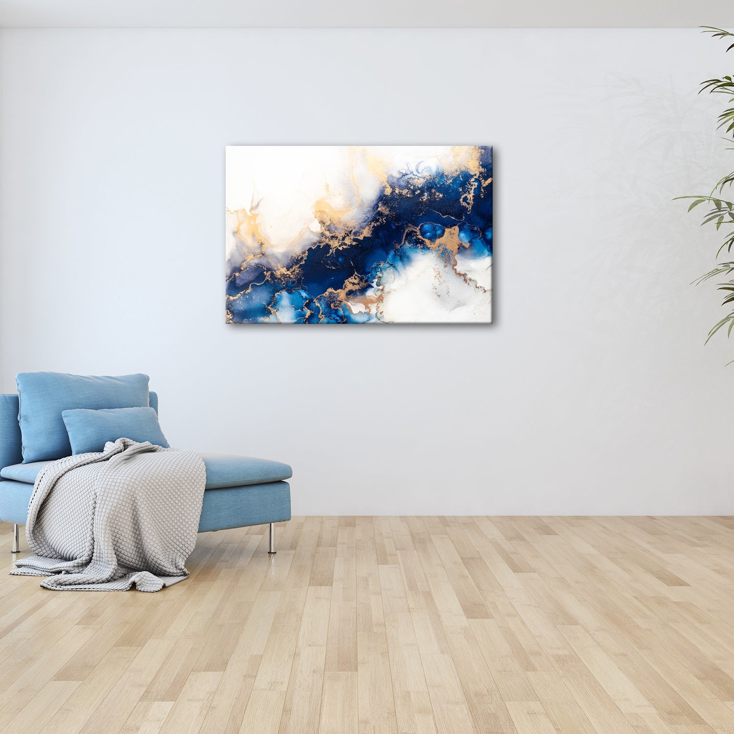 Leinwandbild Blauer Strom und Gold in fließender Harmonie. - deyoli