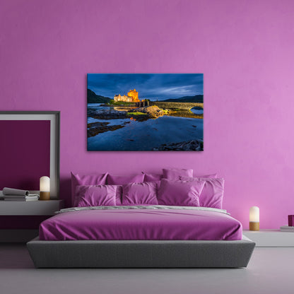 Leinwandbild Burg XXL – Märchenschloss in der Blauen Stunde für Wohnzimmer - deyoli