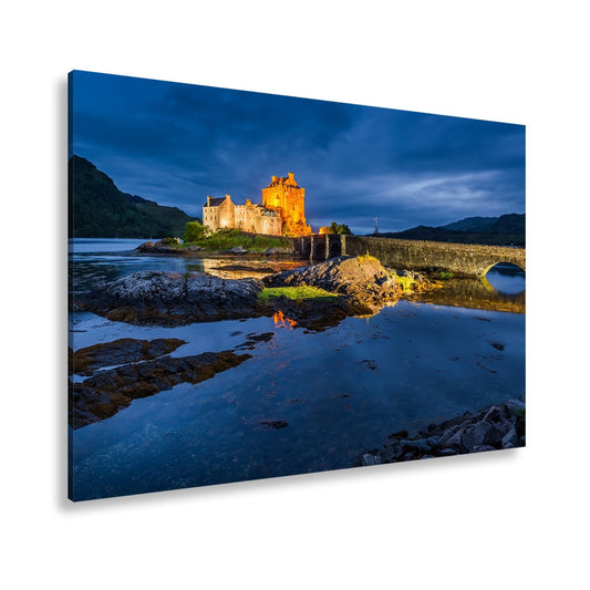Leinwandbild Burg XXL – Märchenschloss in der Blauen Stunde für Wohnzimmer - deyoli