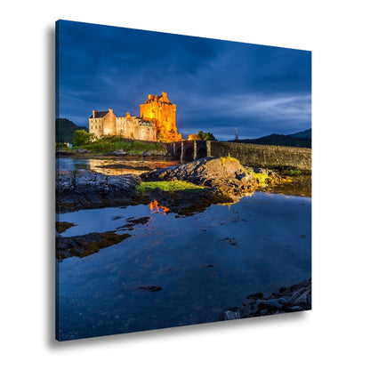 Leinwandbild Burg XXL – Märchenschloss in der Blauen Stunde für Wohnzimmer - deyoli