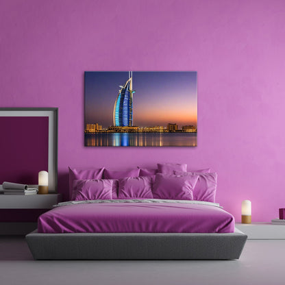 Leinwandbild Burj Al Arab erstrahlt im Glanz der Dämmerung – Dubai XXL - deyoli