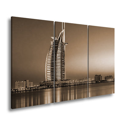 Leinwandbild Burj Al Arab erstrahlt im Glanz der Dämmerung – Dubai XXL - deyoli