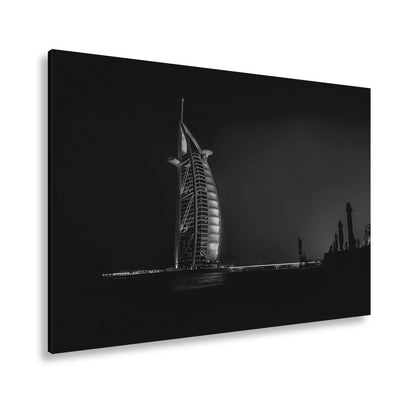 Leinwandbild Burj Al Arab XXL – Leuchtet kraftvoll in der Nacht - deyoli