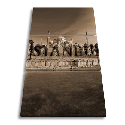 Leinwandbild Byzantinische Pracht – die Hagia Sophia im Abendlicht. - deyoli