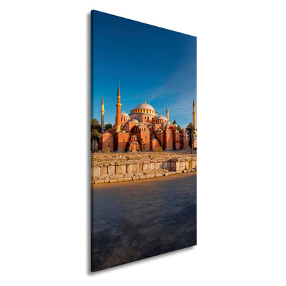 Leinwandbild Byzantinische Pracht – die Hagia Sophia im Abendlicht. - deyoli
