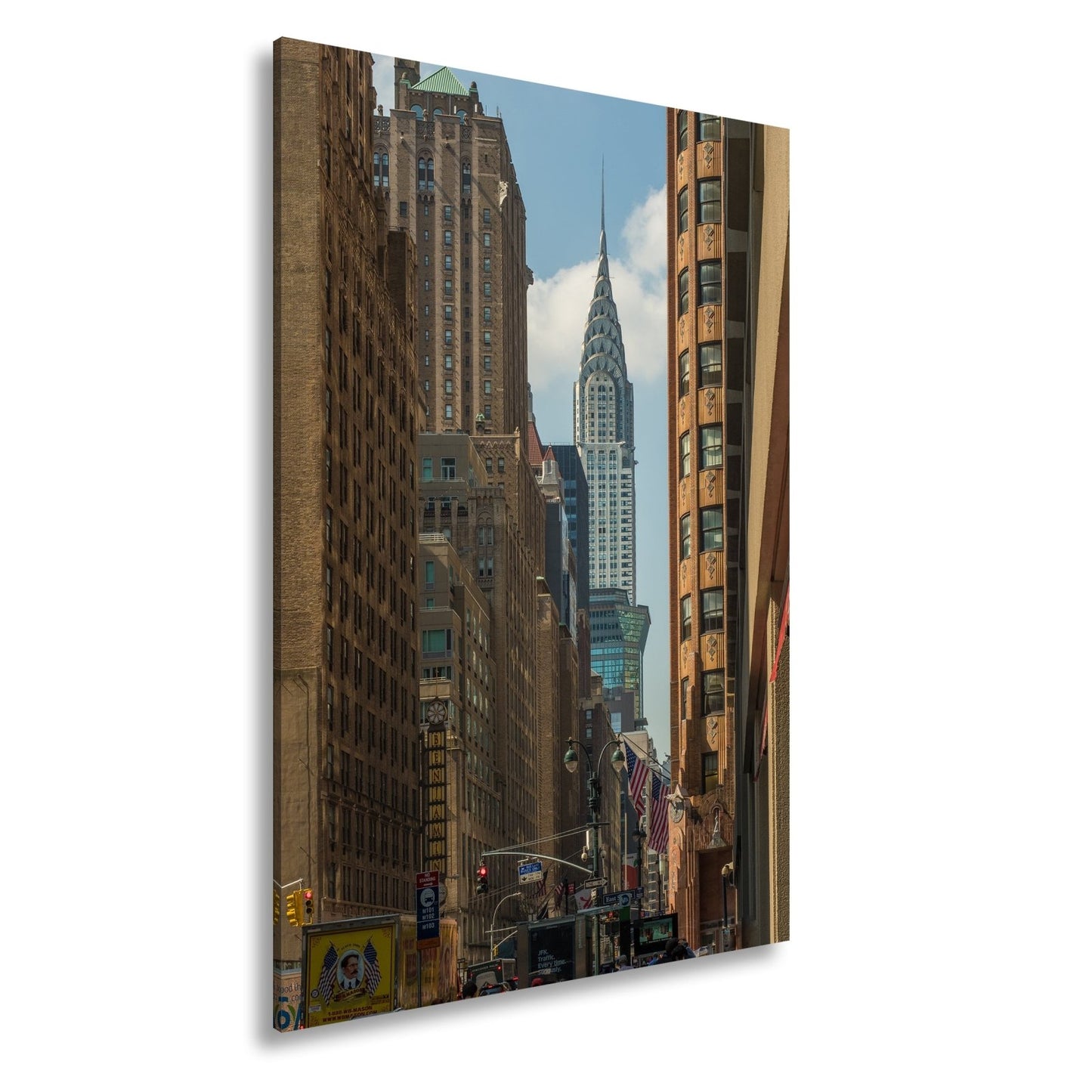 Leinwandbild Chrysler Building glänzt art - déco - elegant zwischen warmen Fassaden - deyoli