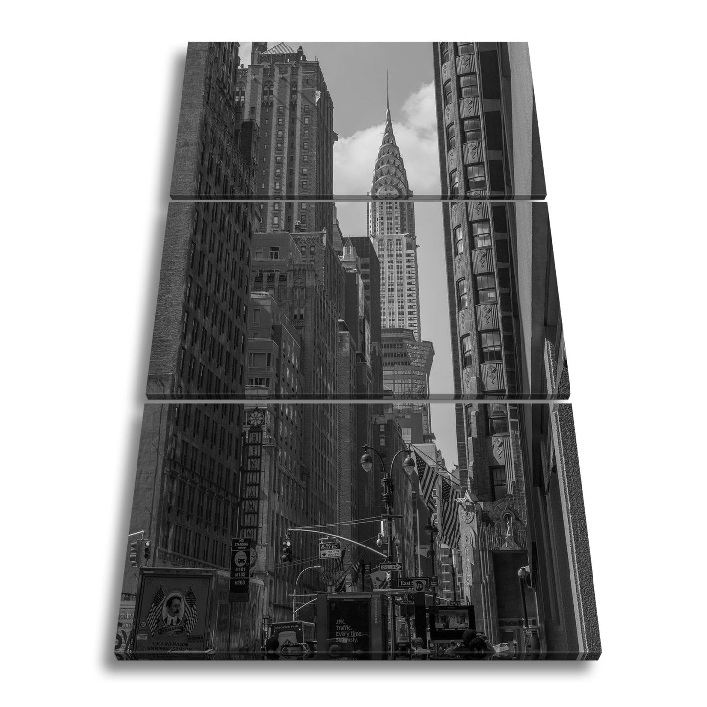 Leinwandbild Chrysler Building glänzt art - déco - elegant zwischen warmen Fassaden - deyoli