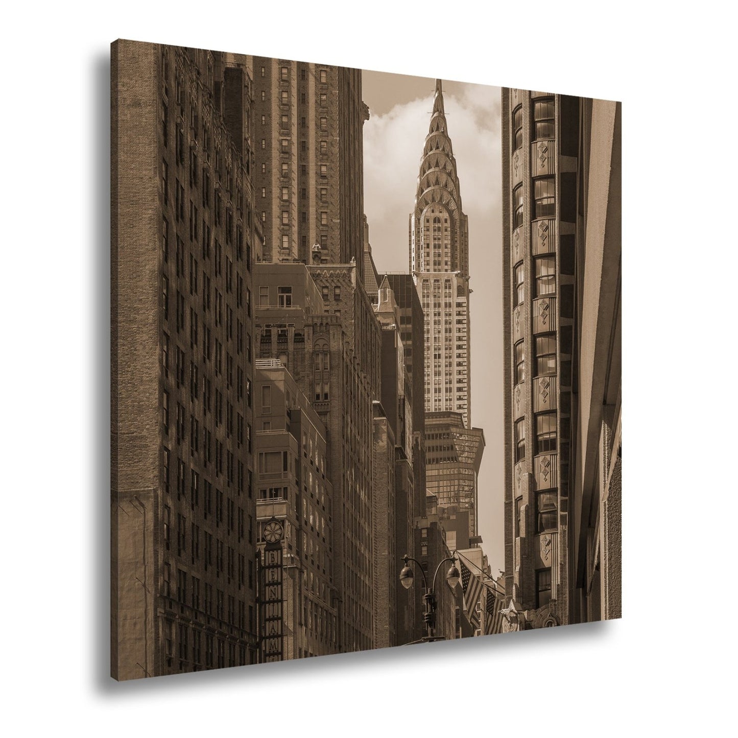Leinwandbild Chrysler Building glänzt art - déco - elegant zwischen warmen Fassaden - deyoli