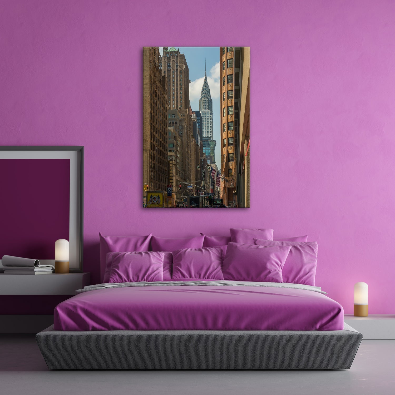 Leinwandbild Chrysler Building glänzt art - déco - elegant zwischen warmen Fassaden - deyoli