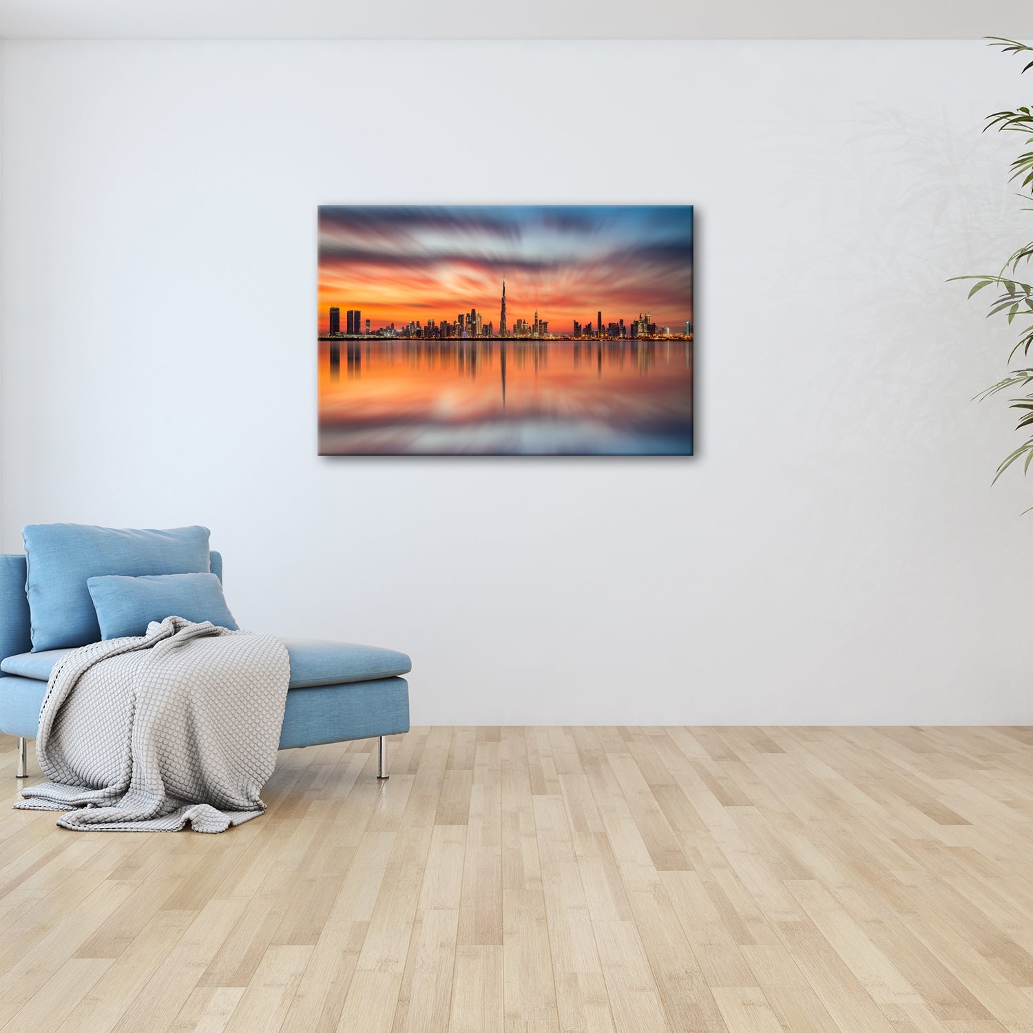 Leinwandbild Dubai XXL – Skyline spiegelt im glühenden Abendhimmel - deyoli