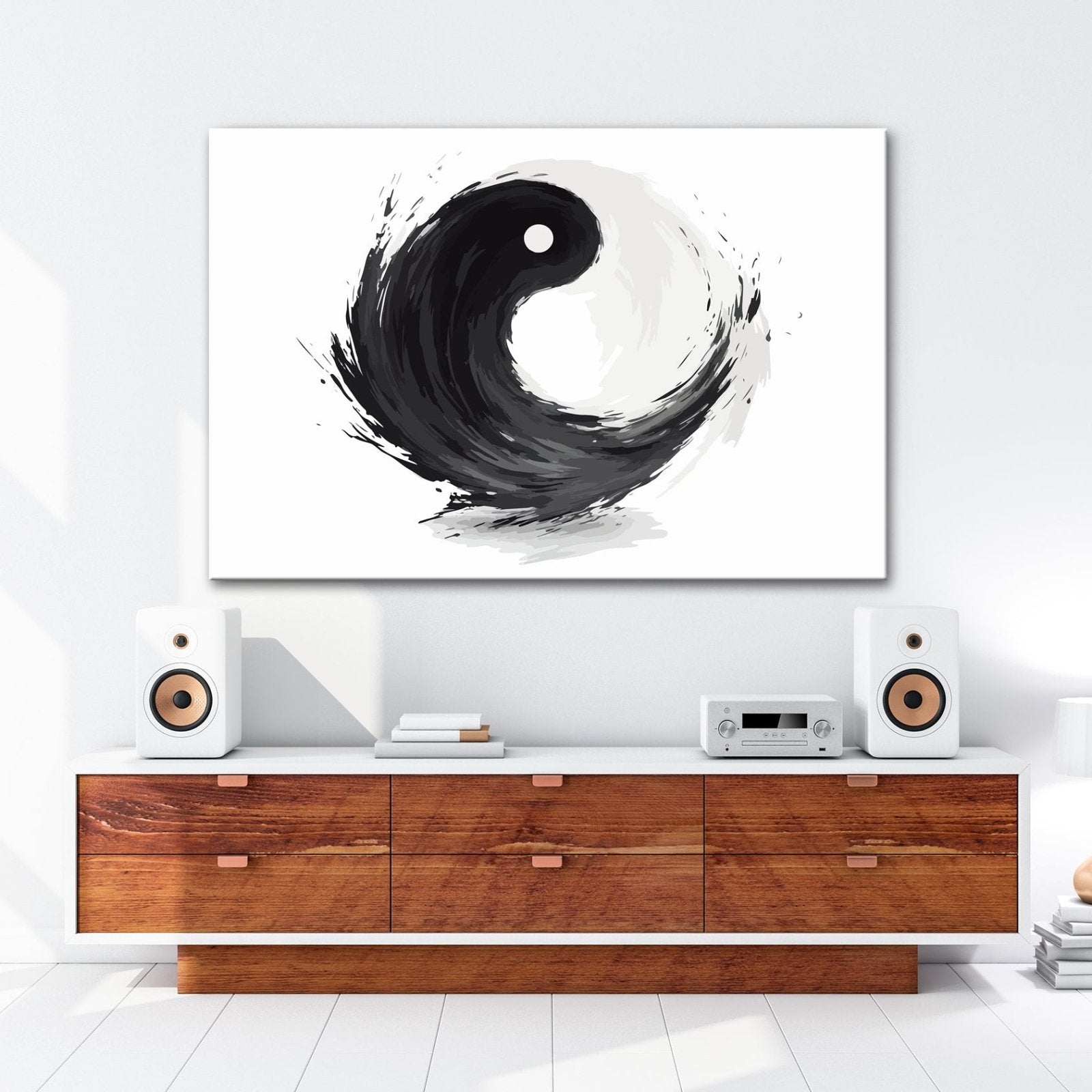 Leinwandbild Dynamisches Yin und Yang in kraftvoller schwarzer Pinselbewegung - deyoli
