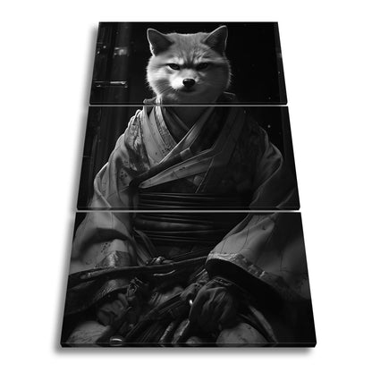 Leinwandbild Ein Fuchs in Kimono – würdevoll im dämmrigen Licht. - deyoli
