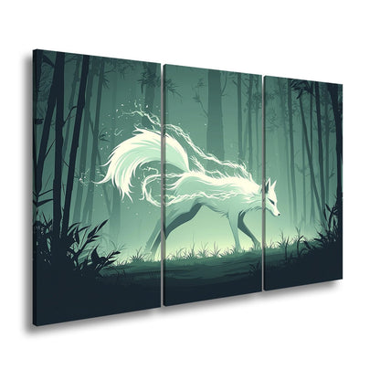 Leinwandbild Ein leuchtender Geistfuchs streift durch den stillen Wald. - deyoli