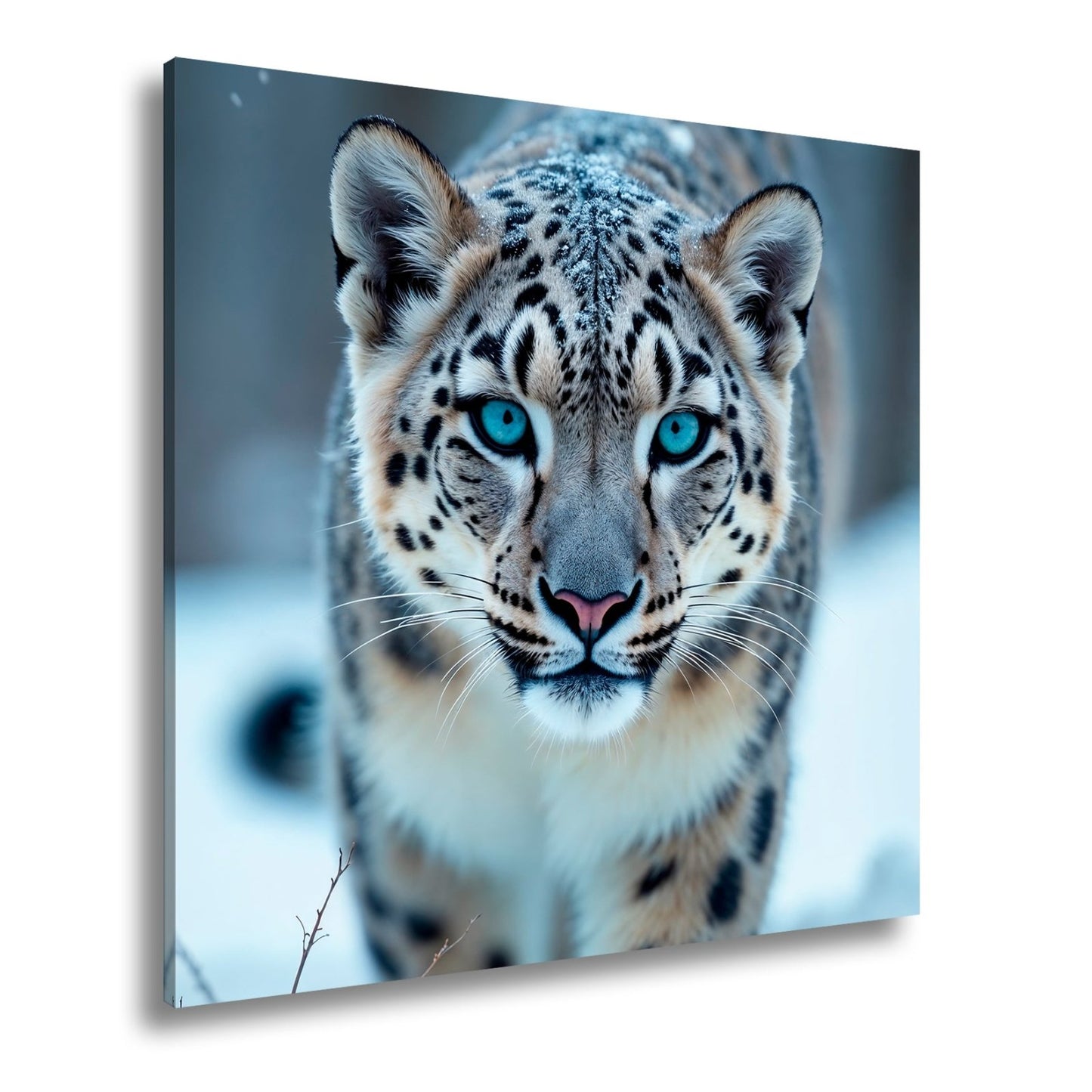 Leinwandbild Eisiger Blick – Schneeleopard mit Augen aus Blau. - deyoli