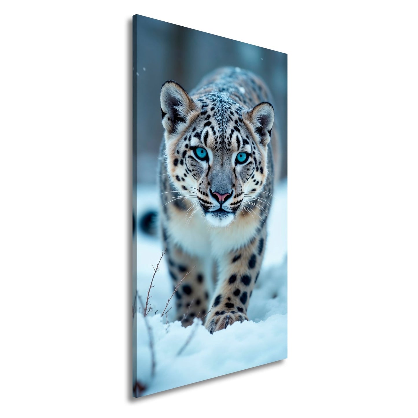 Leinwandbild Eisiger Blick – Schneeleopard mit Augen aus Blau. - deyoli