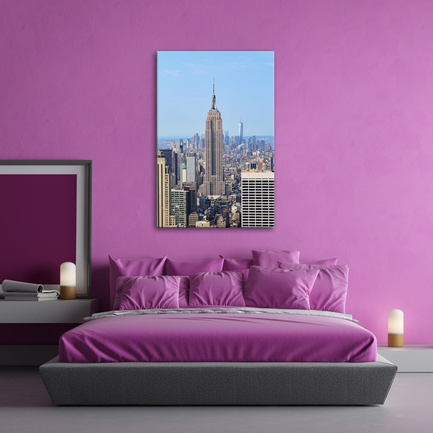 Leinwandbild Empire State erhebt sich majestätisch über Manhattans Meer aus Türmen - deyoli