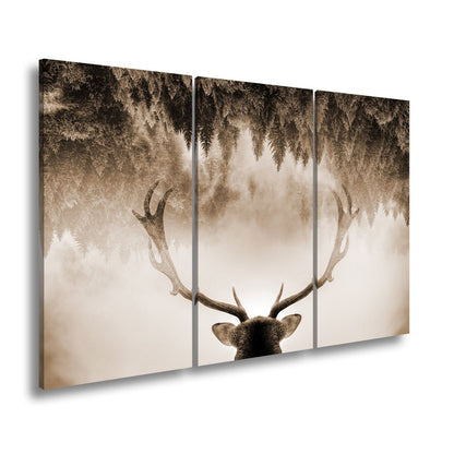 Leinwandbild Geweih trifft Nebel – Mystischer Spiegelwald XXL - deyoli