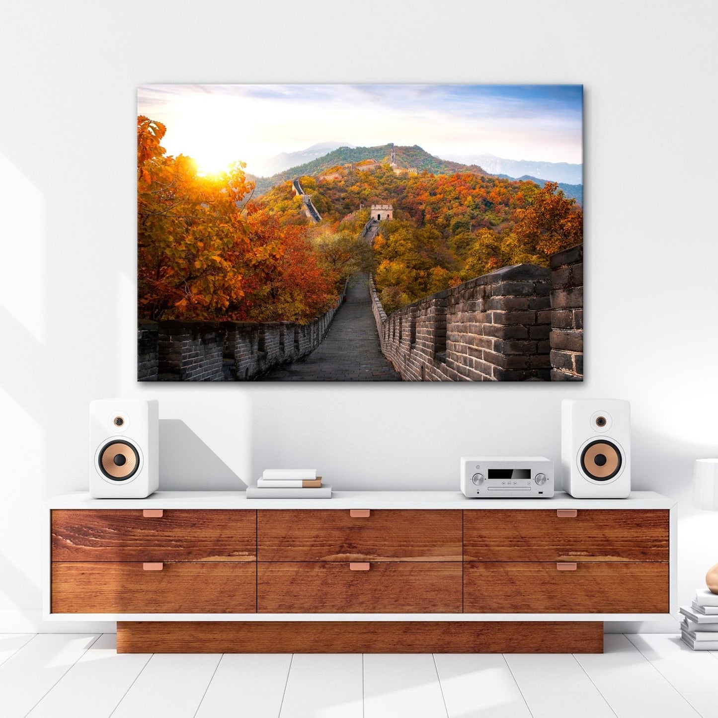 Leinwandbild Herbstglanz an der Großen Mauer – Geschichte im Farbenmeer. - deyoli