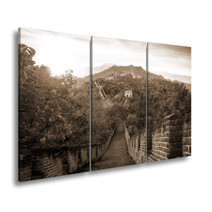 Leinwandbild Herbstglanz an der Großen Mauer – Geschichte im Farbenmeer. - deyoli