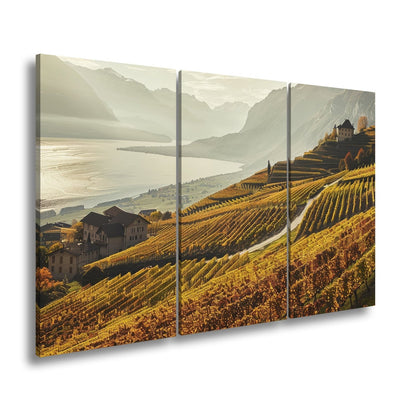 Leinwandbild Herbstgoldene Terrassen über stillem See - deyoli