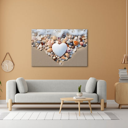 Leinwandbild Herz aus Muscheln – Liebe trifft Meeresrauschen. - deyoli