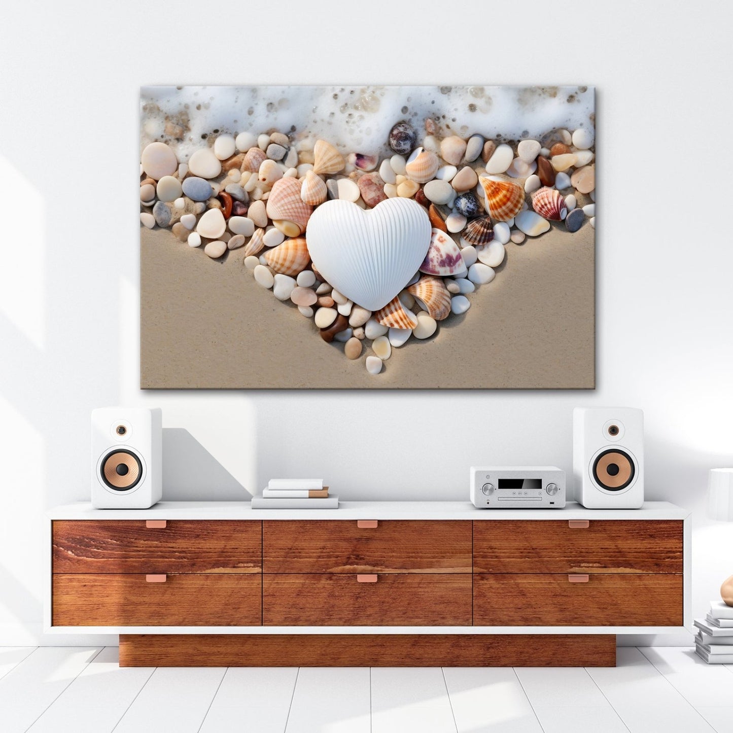 Leinwandbild Herz aus Muscheln – Liebe trifft Meeresrauschen. - deyoli