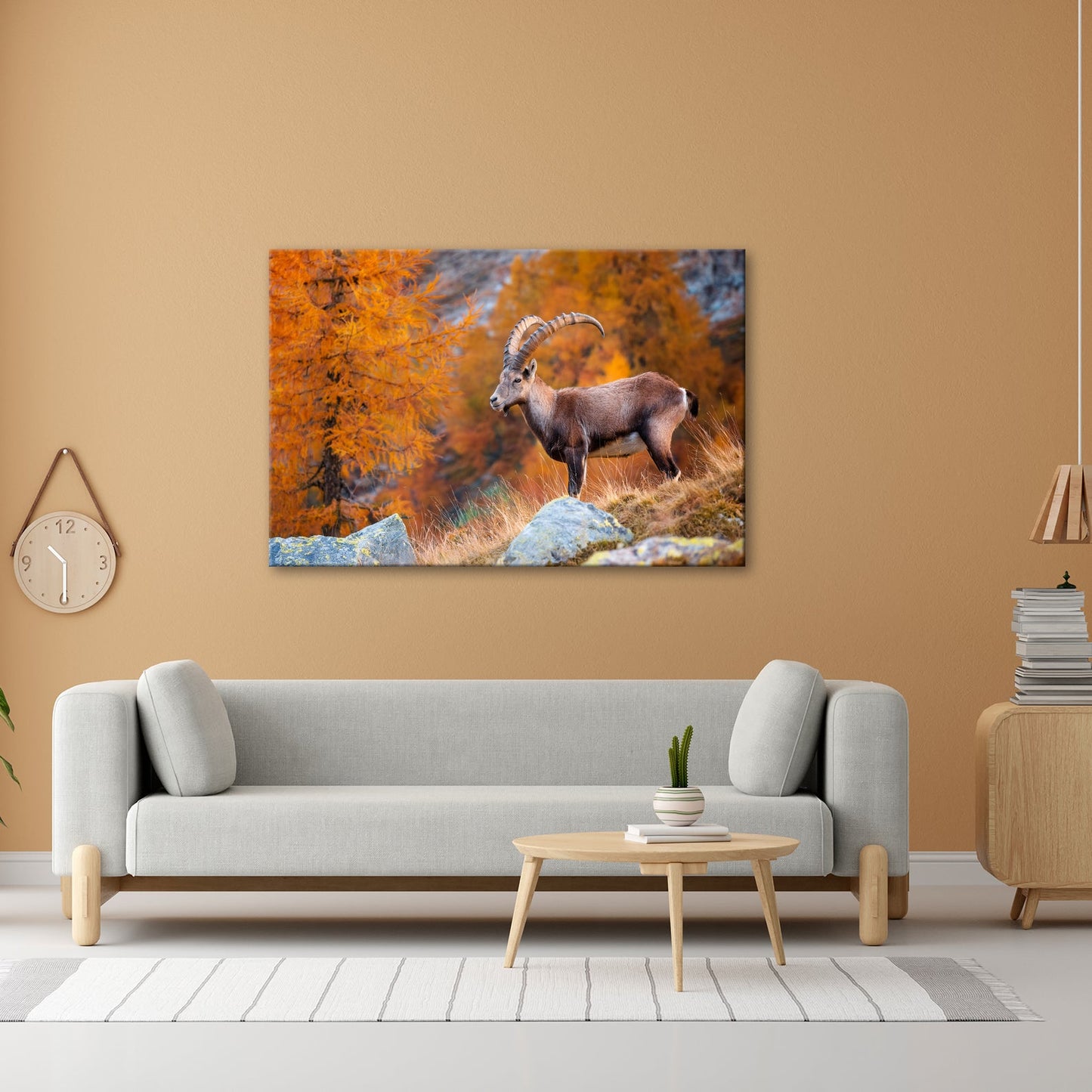 Leinwandbild Im Herbstgold steht der Steinbock stolz und unerschütterlich. - deyoli