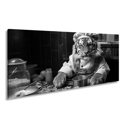 Leinwandbild König der Küche – der Tiger kocht mit majestätischem Blick. - deyoli