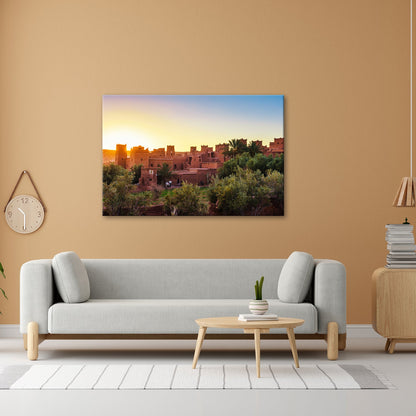 Leinwandbild Lehmrote Kasbah im goldenen Sonnenlicht XXL – Architektur Marokko - deyoli