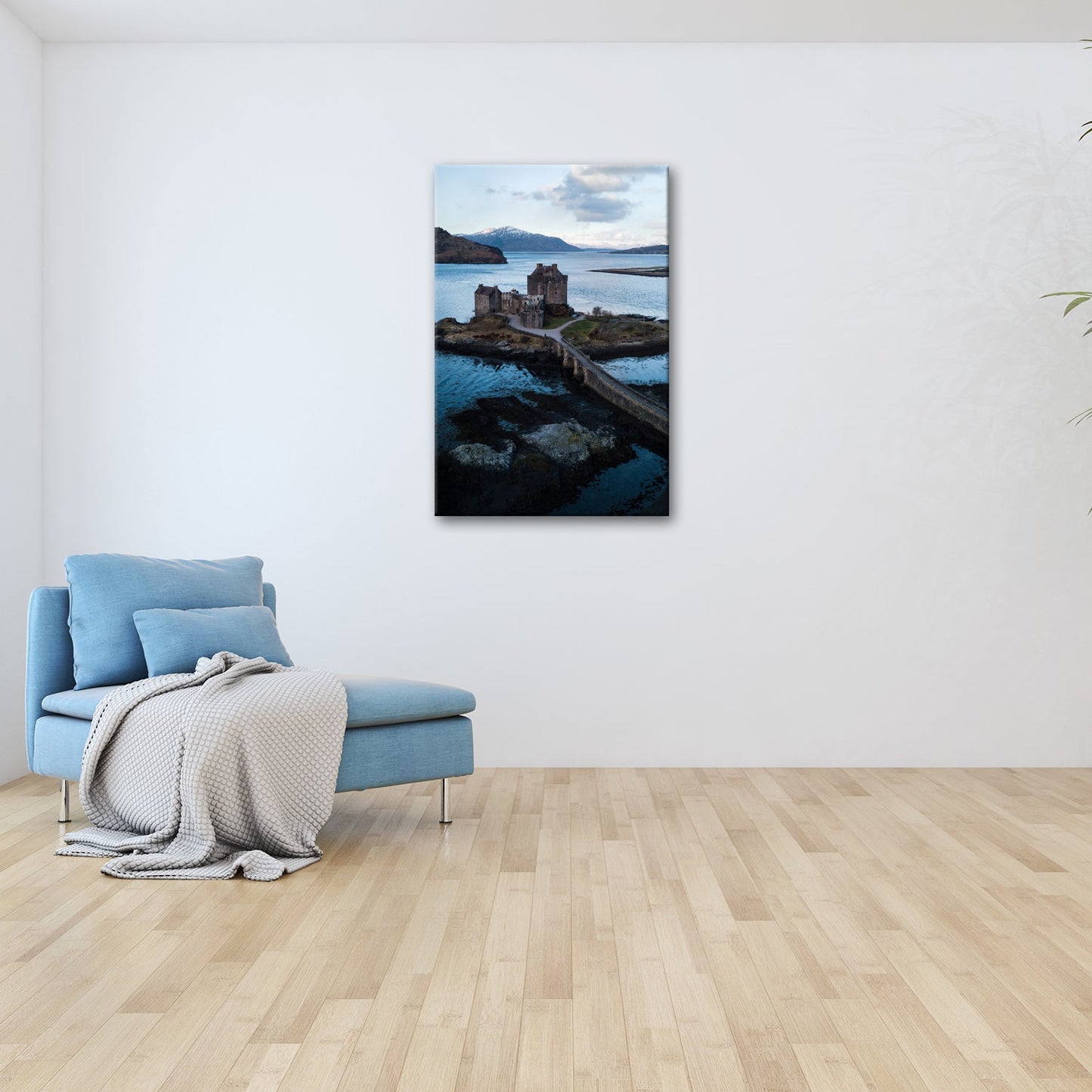 Leinwandbild Mächtige Festung am Fjord – Stille Landschaft XXL - deyoli