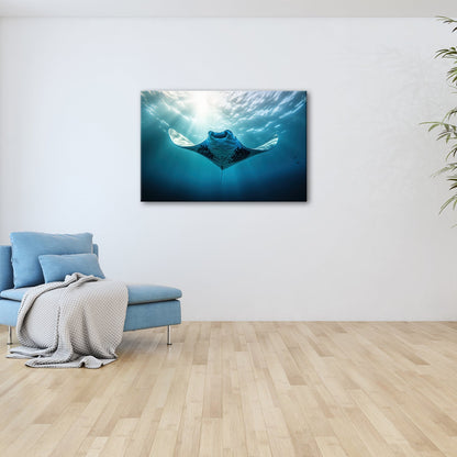 Leinwandbild Manta XXL – Majestätischer Gleiter durch Licht & Tiefe - deyoli