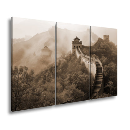 Leinwandbild Nebel küsst die Große Mauer in rotem Herbstgewand. - deyoli