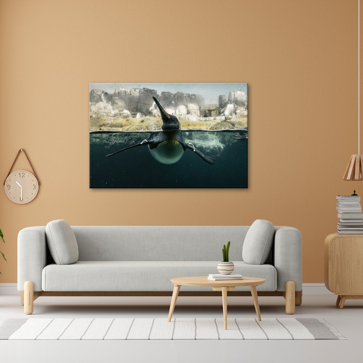 Leinwandbild Pinguin gleitet elegant durch eisiges, klares Wasser. - deyoli
