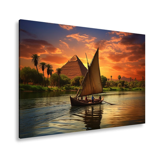 Leinwandbild Pyramidenblick – ein Boot gleitet durchs goldene Licht - deyoli