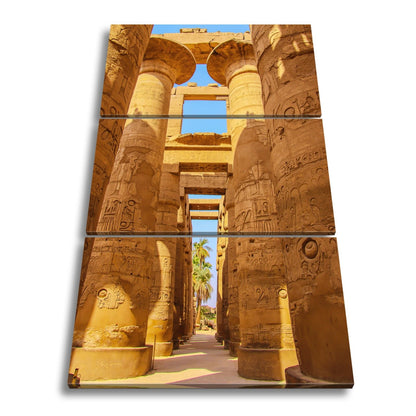Leinwandbild Säulen flüstern Geschichten im Sonnenlicht Ägyptens. - deyoli