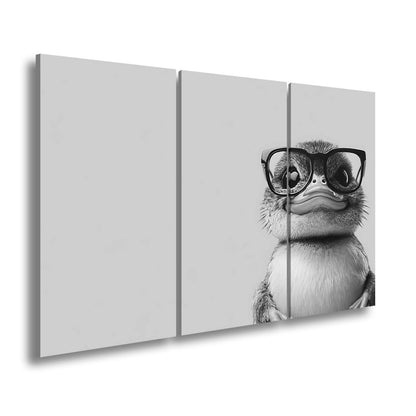 Leinwandbild Schlaue Flauschigkeit – Küken mit Brille und Charme. - deyoli