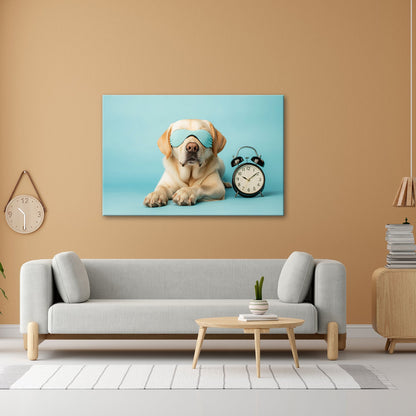 Leinwandbild Schlummernder Hund – Traumstunde trifft Weckerstil. - deyoli