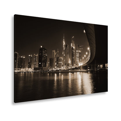 Leinwandbild Skyline XXL – Nächtlich spiegelt in violetten Lichtern - deyoli