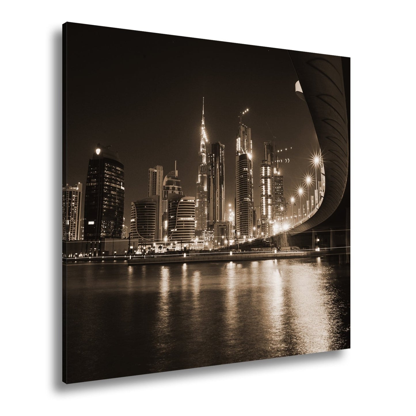 Leinwandbild Skyline XXL – Nächtlich spiegelt in violetten Lichtern - deyoli