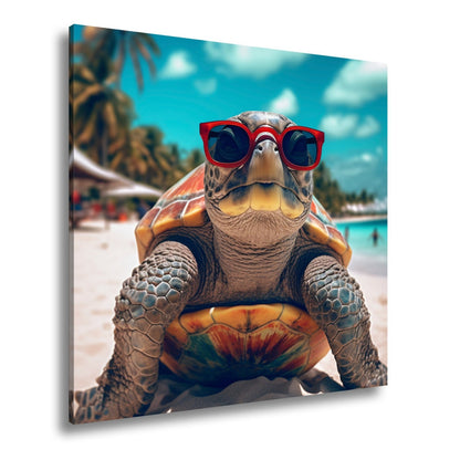 Leinwandbild Sonnenanbeterin mit Panzer und roter Brille. - deyoli
