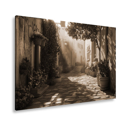 Leinwandbild Sonnenlicht tanzt durch verwunschene Gasse – Italien XXL - deyoli