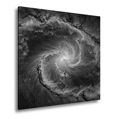 Leinwandbild Spiralförmige Galaxie – Tiefes Blau mit leuchtenden Adern XXL - deyoli