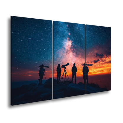 Leinwandbild Sternenhimmel und Silhouetten vereint im kosmischen Staunen - deyoli