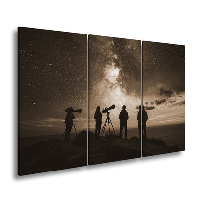 Leinwandbild Sternenhimmel und Silhouetten vereint im kosmischen Staunen - deyoli