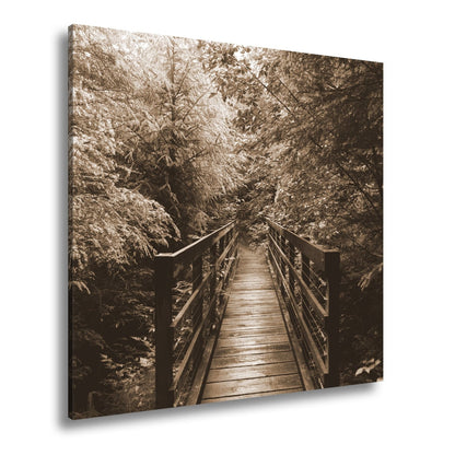 Leinwandbild Waldbrücke XXL – In goldenem Licht lädt zum Eintauchen in die Natur - deyoli