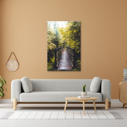 Leinwandbild Waldbrücke XXL – In goldenem Licht lädt zum Eintauchen in die Natur - deyoli
